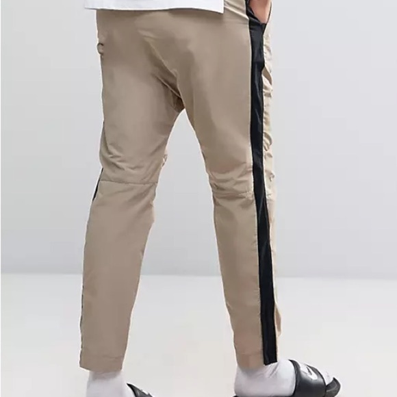 Men’s Nike Drawstring Utility Pants w/ Zippered ankles large - Picture 3 of 16
